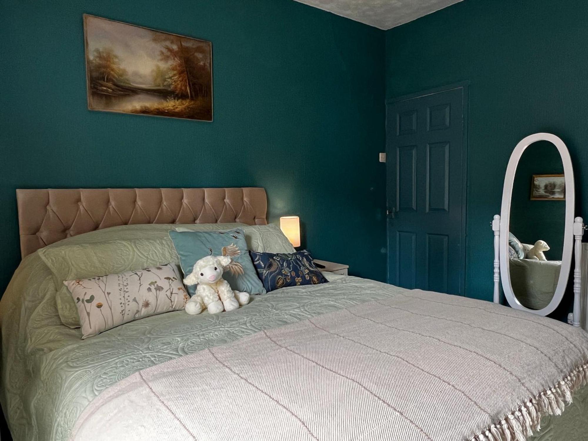 Robin'S Hollow: 2Bd Home Near Wrexham Afc Экстерьер фото